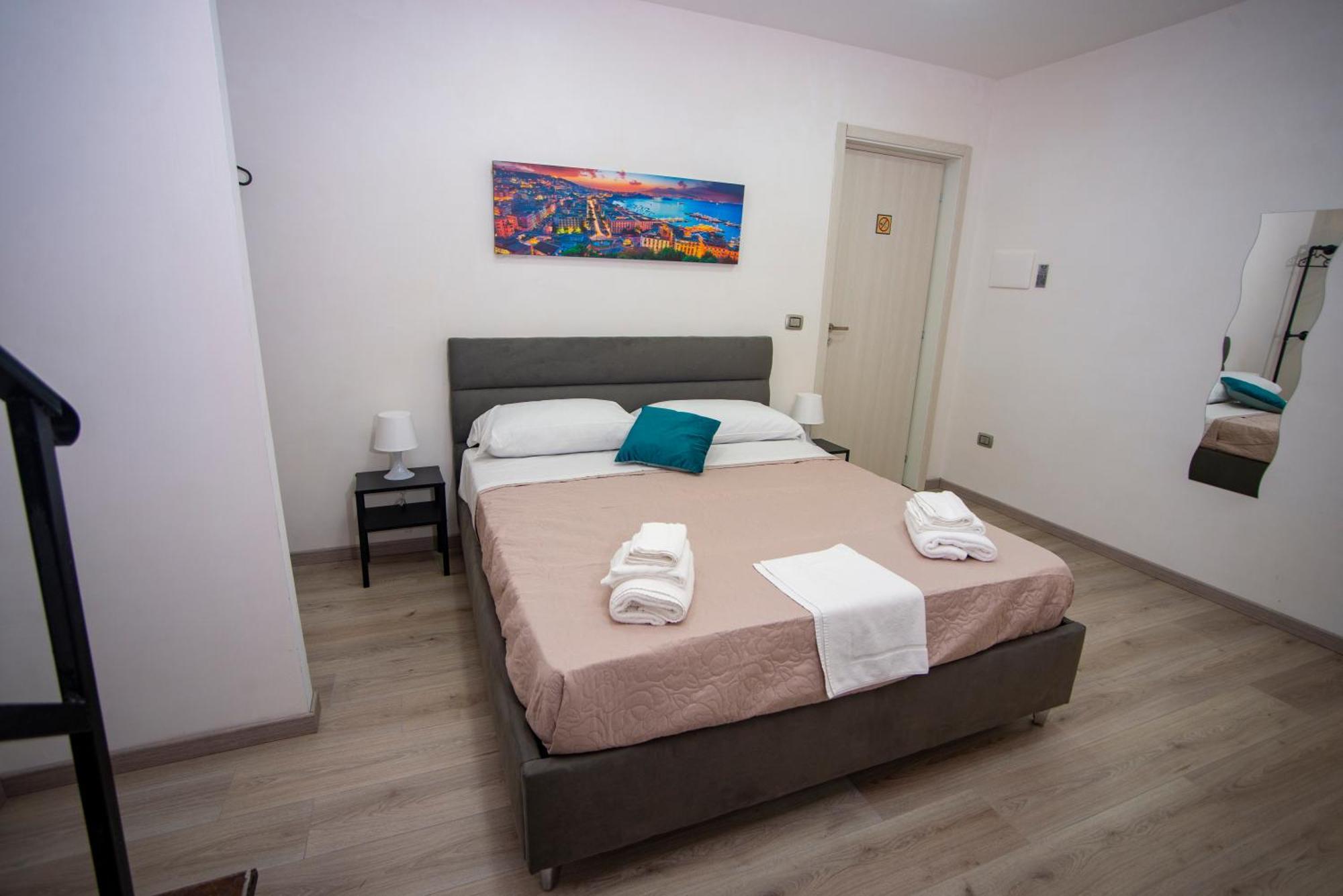 Na City Rooms Napoli Eksteriør bilde