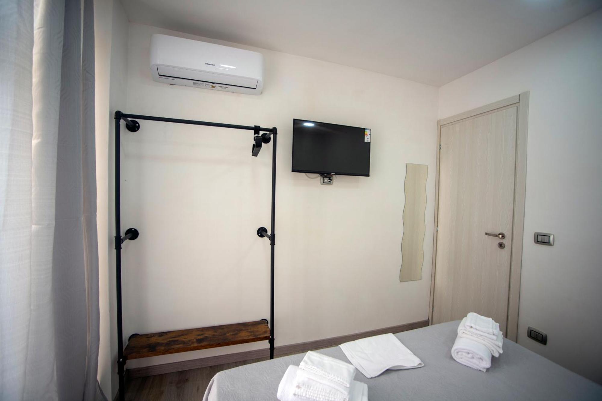 Na City Rooms Napoli Eksteriør bilde