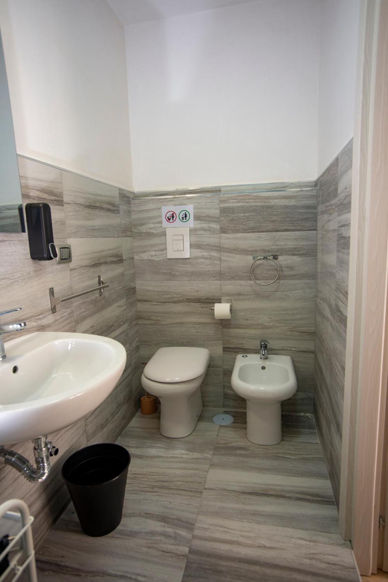 Na City Rooms Napoli Eksteriør bilde